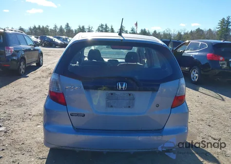 2010 Honda Fit из США, поврежденный, VIN JHMGE8H26AC012303
